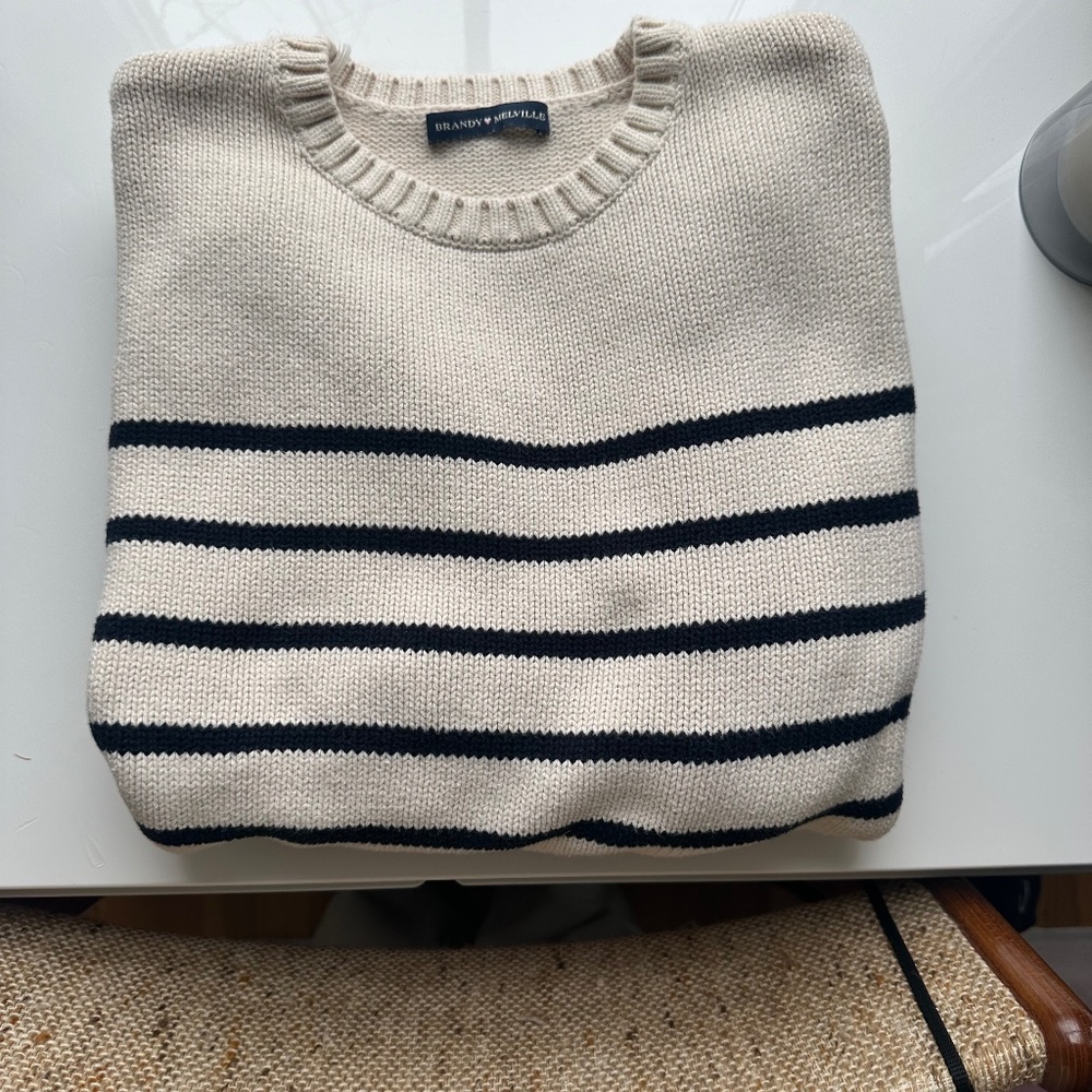 Brandy Melville Stripped Crewneck Sweatshirt